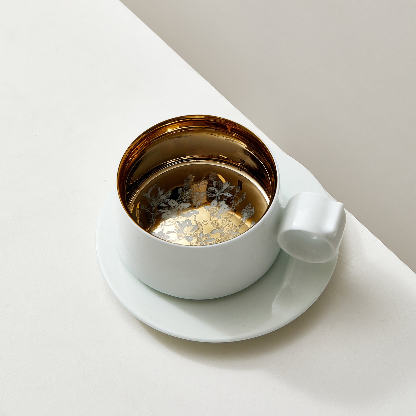White Magnolia - Engraved Coffee Cup