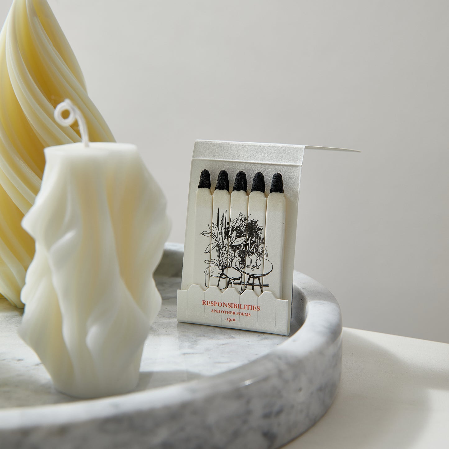 Snowing Forest Marble Candle Set
